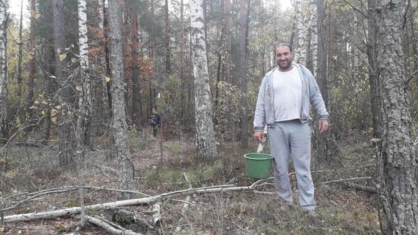  ,   Ruslan, 42 ,   ,   