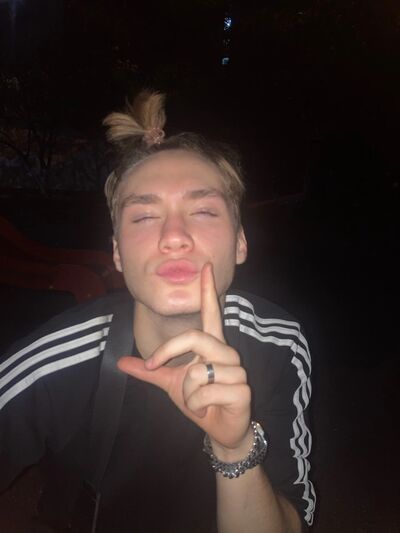  ,   David, 20 ,   