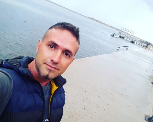 ,   Antony, 38 ,   ,   , c 