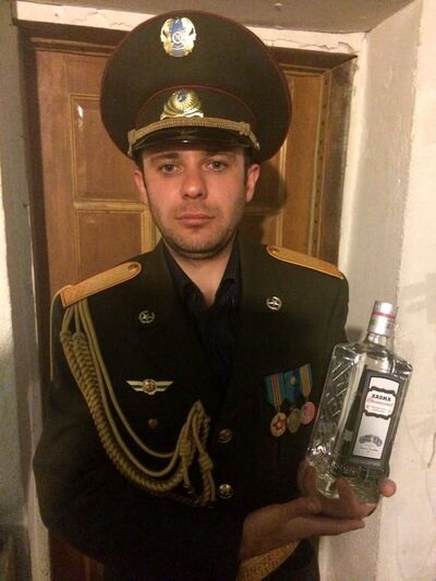  ,   Artem, 43 ,   ,   , c 