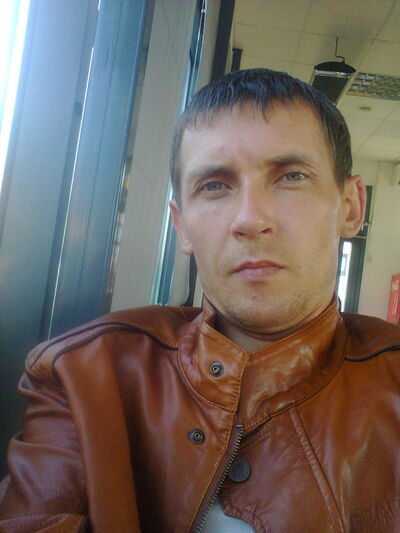  ,   Anton, 45 ,  