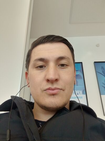  ,   Leon, 31 ,   ,   , c , 