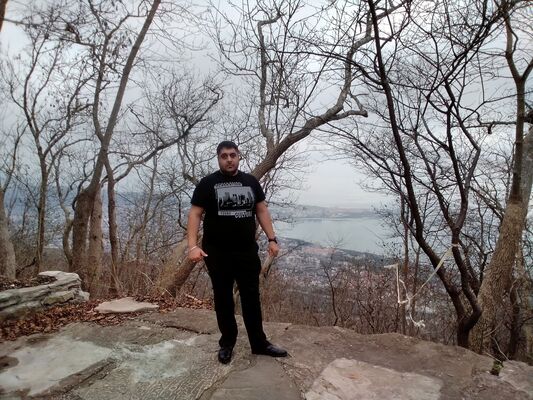  ,   Ruslan, 37 ,   ,   