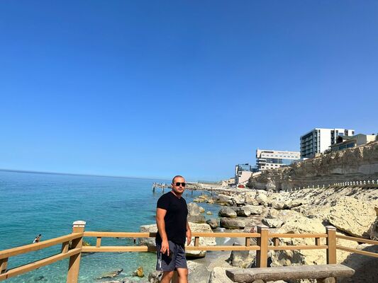  ,   Alex, 29 ,   ,   , c , 