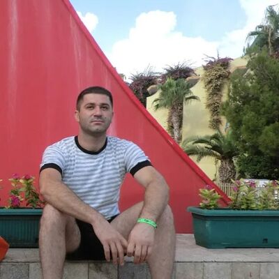  --,   Arsen, 37 ,   ,   