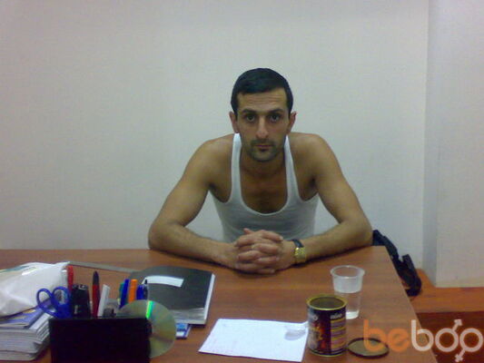  ,   Artur, 47 ,  