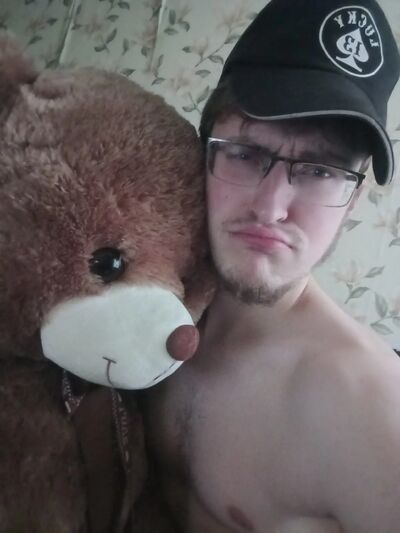  ,   Semyon, 25 ,   