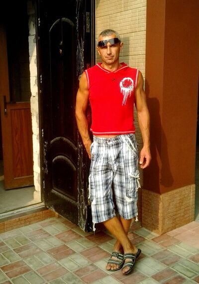  ,   Alex, 46 ,   ,   