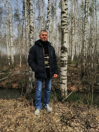  ,   Viktor, 47 ,   