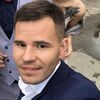  ,  Dima, 33