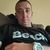  ,  Tomasz, 33