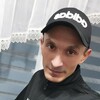  ,  Artur, 40