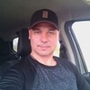  ,  Nik, 47
