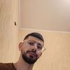  ,  Ali, 25