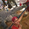  ,  Ali, 32